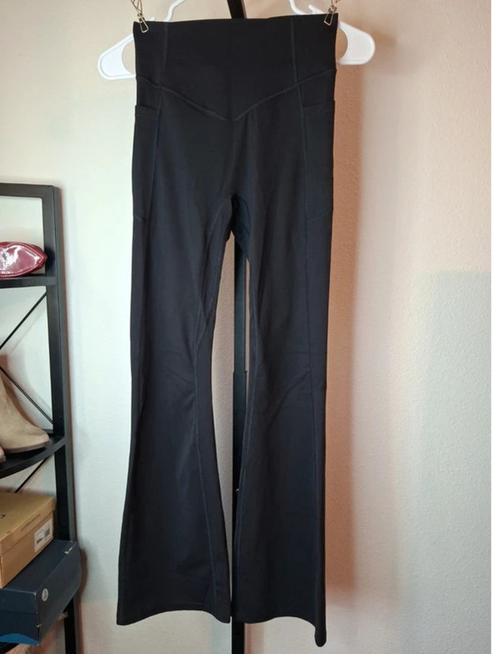 Halara high-waisted, black flared yoga pants Nwot size XS Petite
